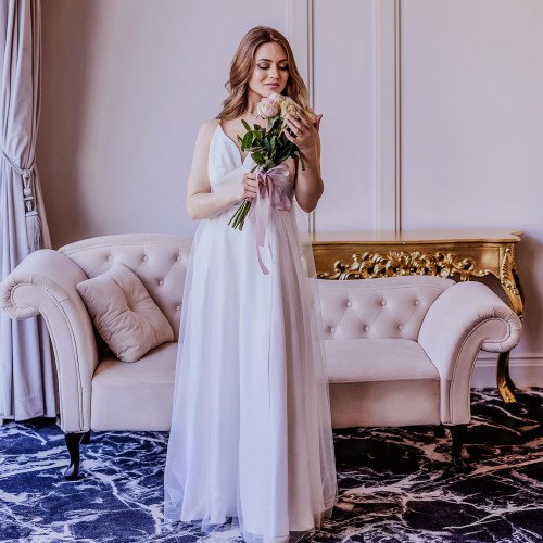 BIAŁA SUKNIA ŚLUBNA Z TIULEM